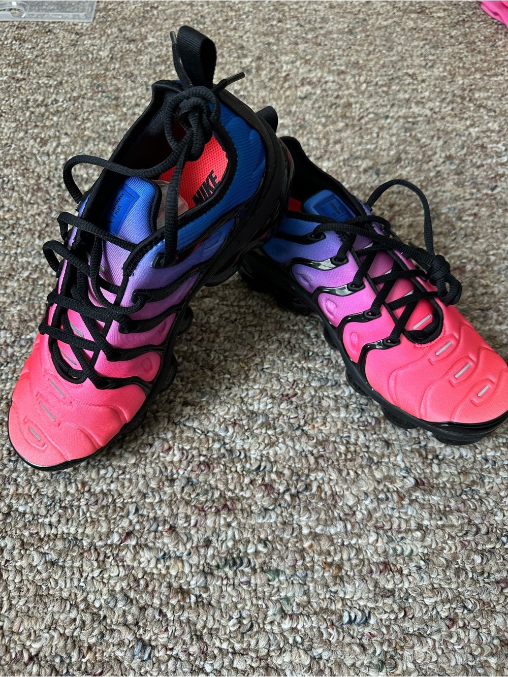 Nike Women’s air max Pink to Purple blue ombre Athletic Sneakers